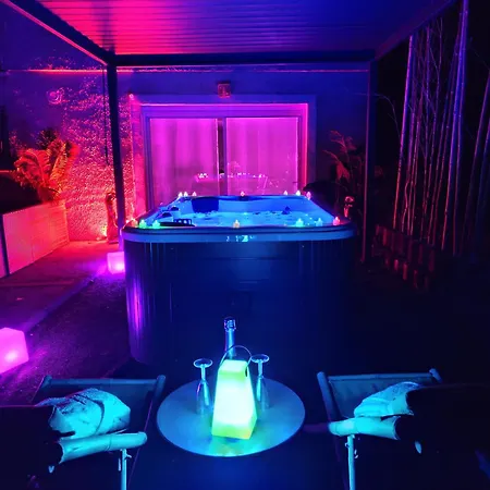 Loveroom Et Prive De L'ile Des Plaisirs Timebasishotel Graulhet